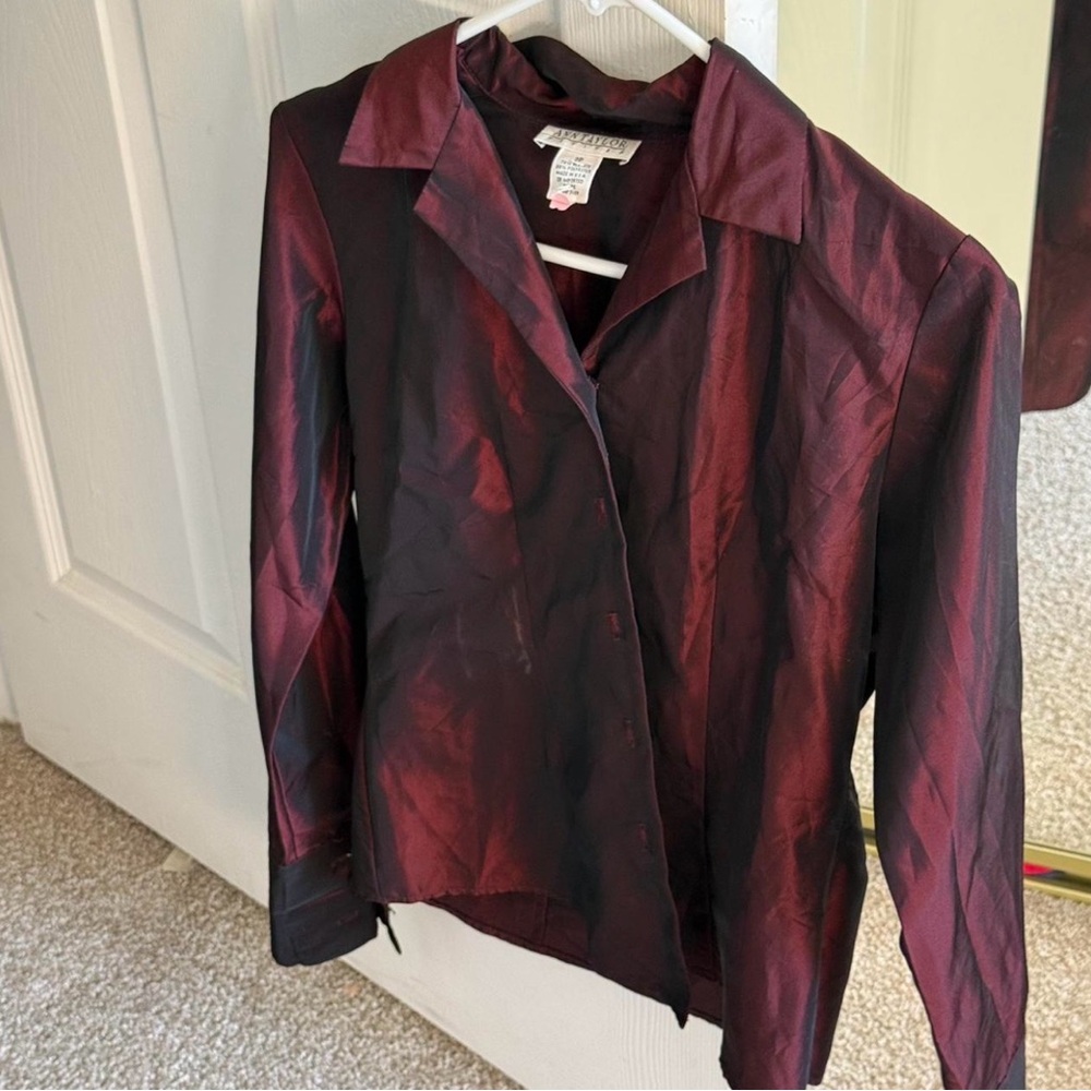 Elegant Burgundy Women's Jacket